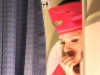 Seksowne stewardessa gets świeży nasienie aboard