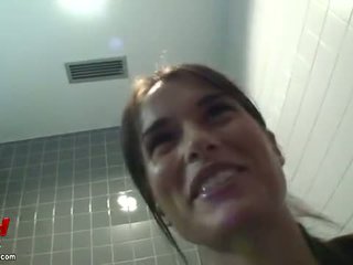 Elélvezés stained popsi után restroom fasz videó