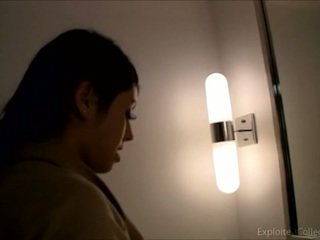 Asu 18yo experiences haar 1st vibrator seks shes nervous als hell maar weldra haar ogen are glazing over