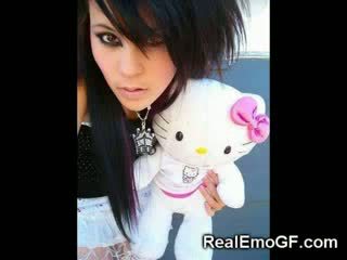 Emo chick GFs Banned Pics!