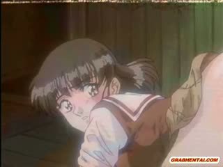 Japanilainen anime koulutyttö gets squeezed hänen tiainen mukaan pervert