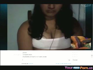 South 美國人 女孩 teasing 她的 大 奶 上 skype