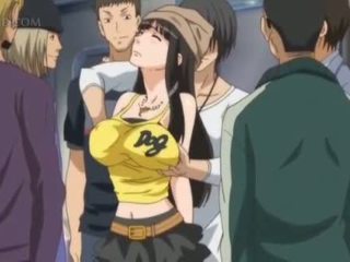 Gros seins anime sexe esclave gets tétons pinched en public