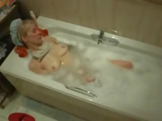 Nmln Sexy MILF Plays in the Bath, Free Porn ff