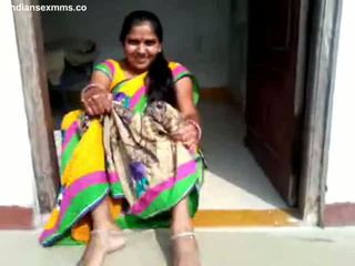 Desi aunty fittor show och bj delen 1 alla